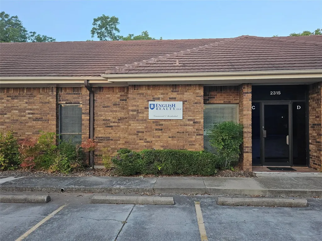 2315 Roosevelt Drive Dalworthington Gardens TX 76016