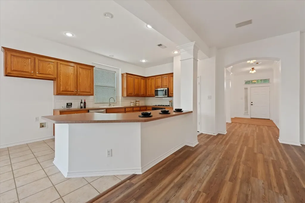 2308 Laura Elizabeth Trail Mansfield TX 76063