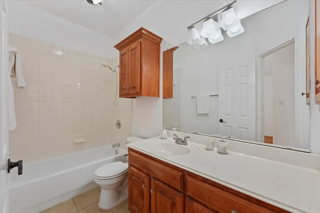2308 Laura Elizabeth Trail Mansfield TX 76063