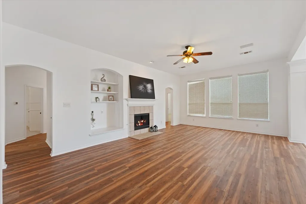 2308 Laura Elizabeth Trail Mansfield TX 76063