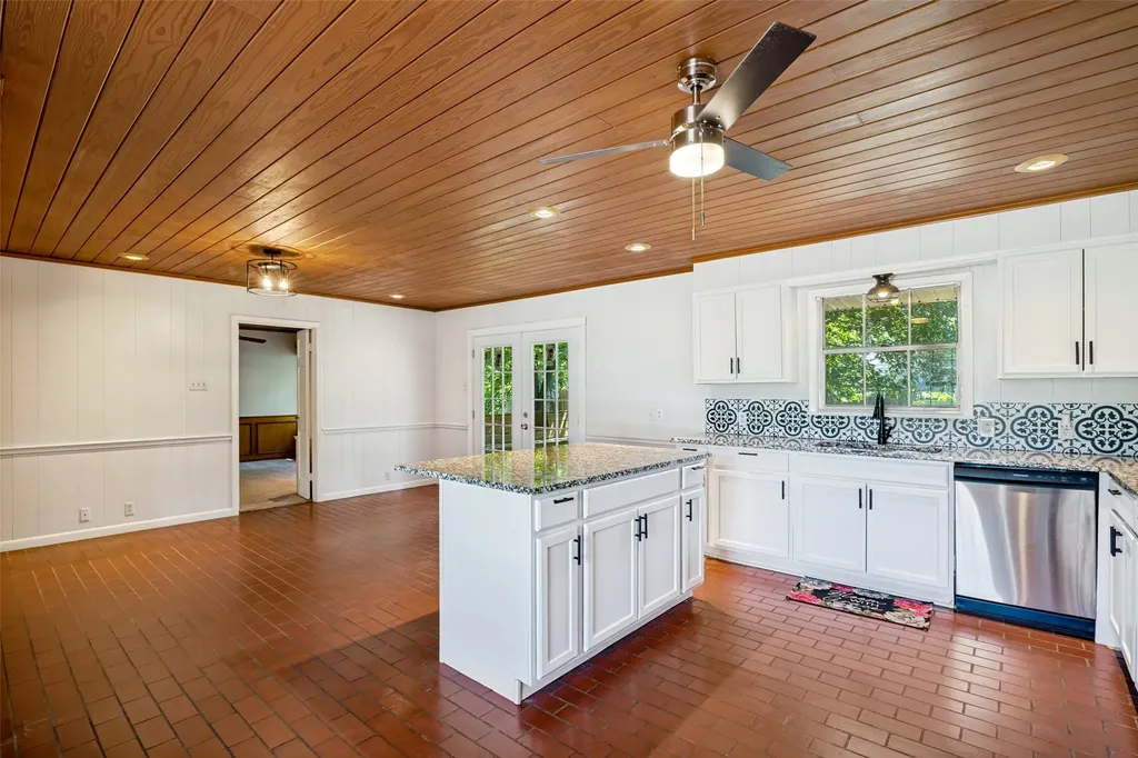 5405 Kayway Drive Greenville TX 75402