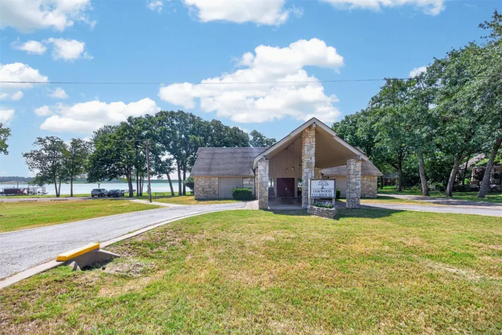 7500 Charlya Drive Athens TX 75752