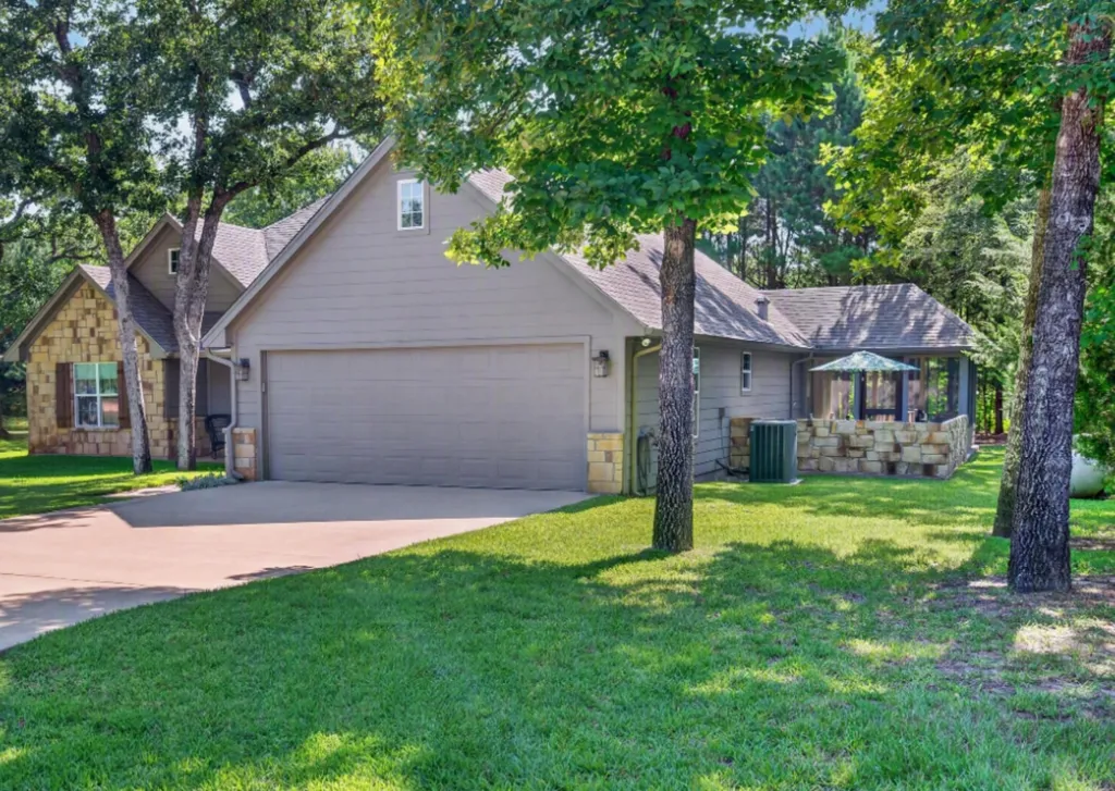 7500 Charlya Drive Athens TX 75752