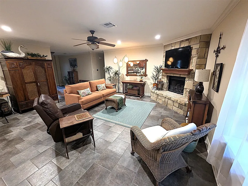 7500 Charlya Drive Athens TX 75752