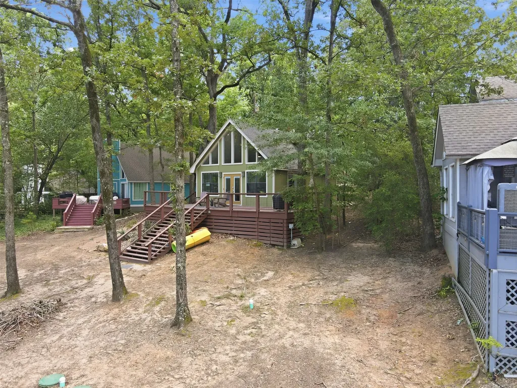 104 E Barker Creek Drive Scroggins TX 75480