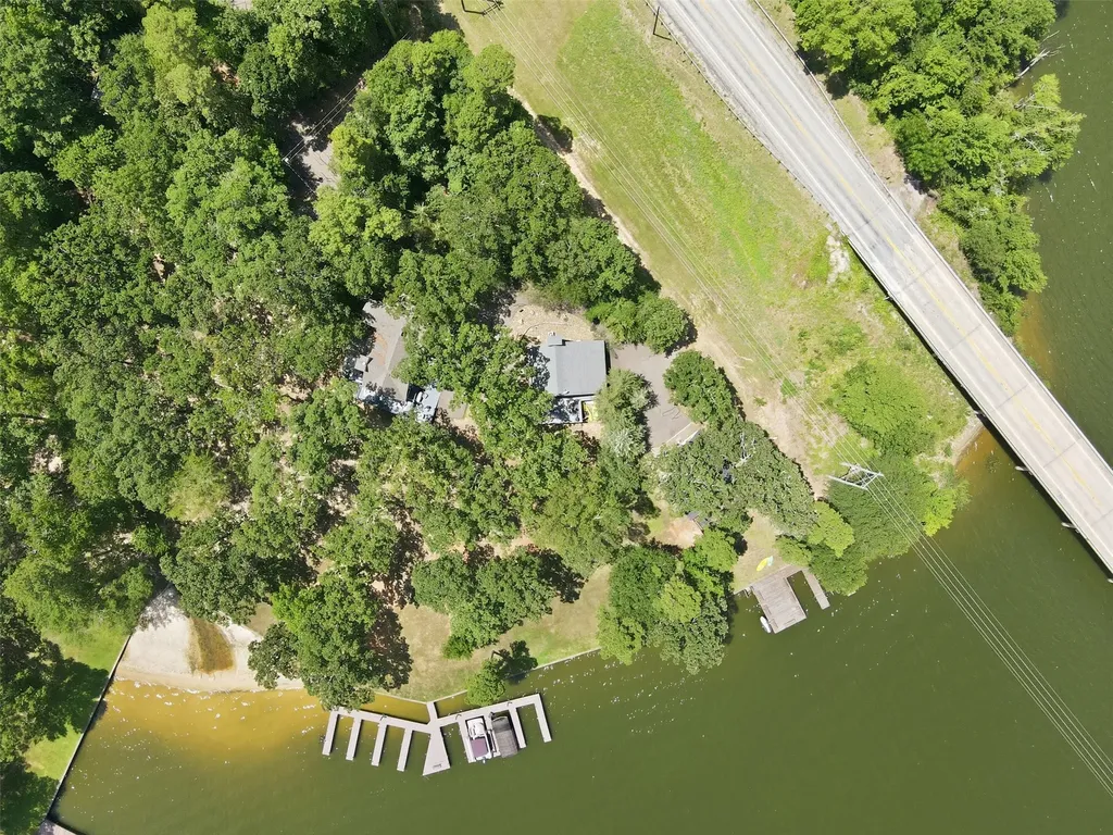 104 E Barker Creek Drive Scroggins TX 75480
