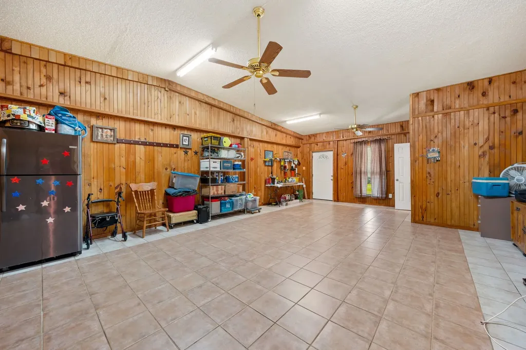14054 County Road 352 Terrell TX 75161
