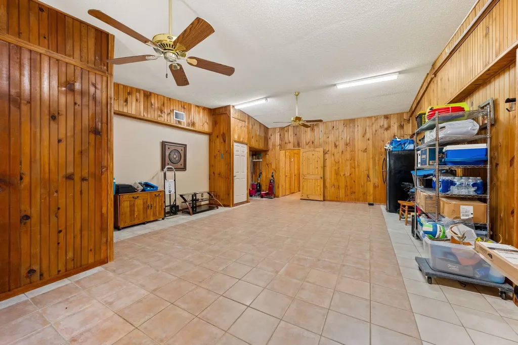 14054 County Road 352 Terrell TX 75161