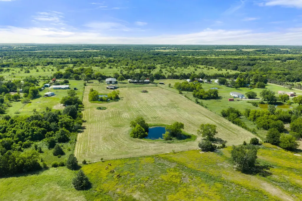 14054 County Road 352 Terrell TX 75161