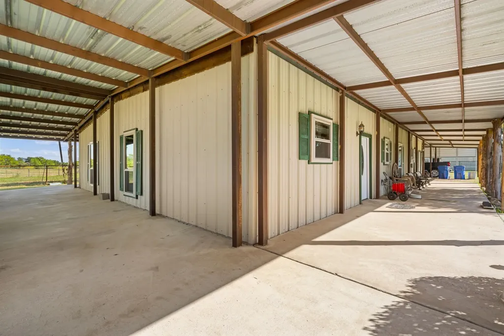 14054 County Road 352 Terrell TX 75161