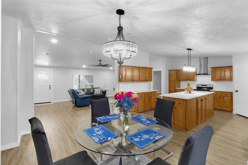 10595 Northlake Circle Kemp TX 75143