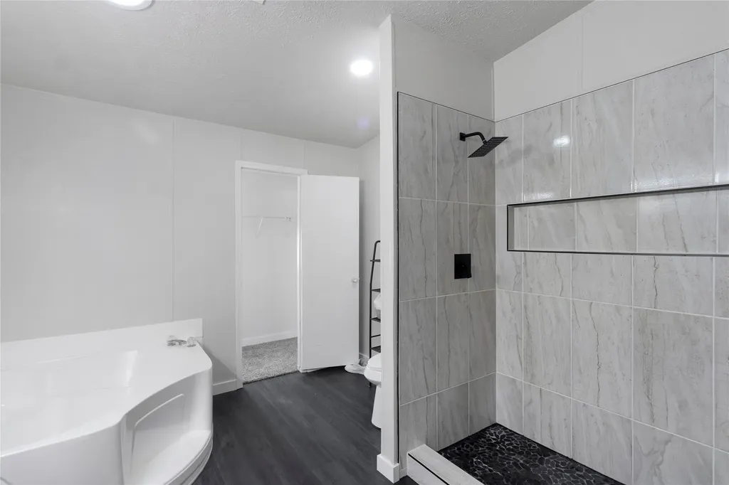 10595 Northlake Circle Kemp TX 75143