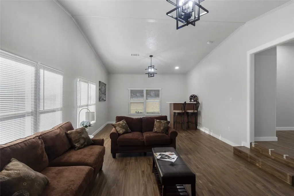 10595 Northlake Circle Kemp TX 75143