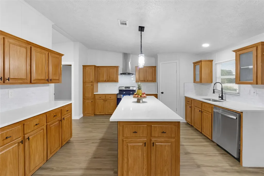 10595 Northlake Circle Kemp TX 75143