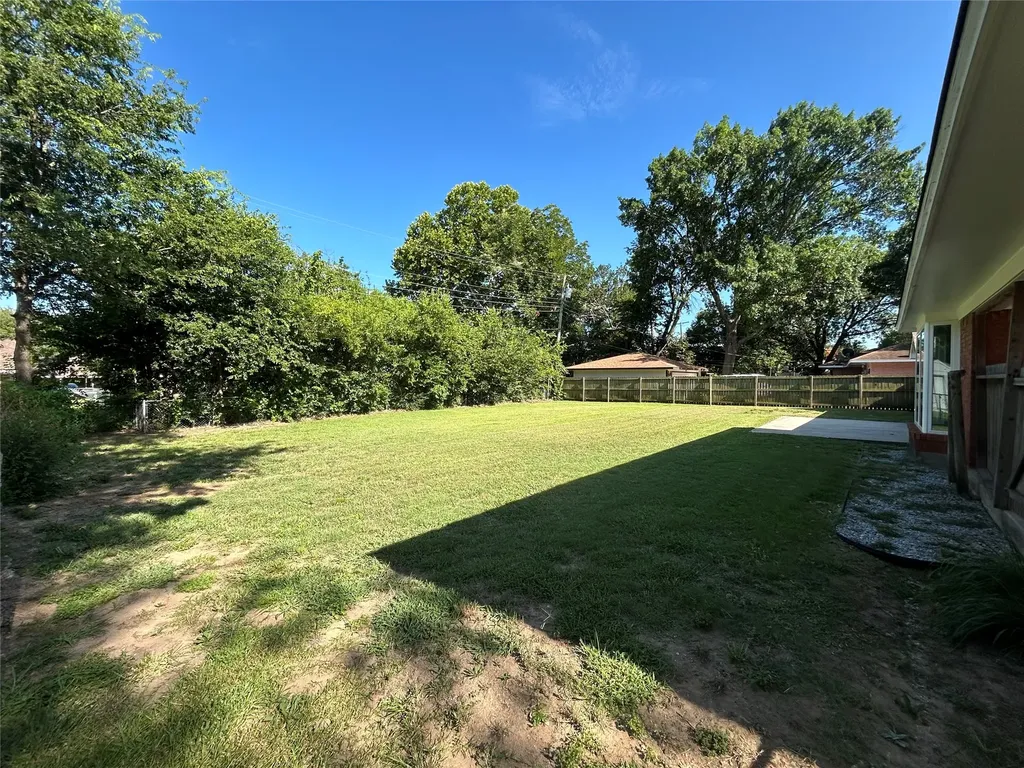 306 Line Drive Gainesville TX 76240