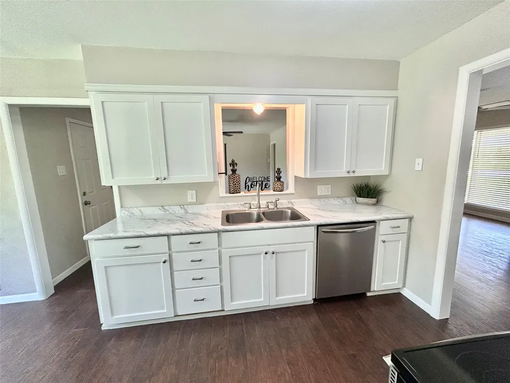 306 Line Drive Gainesville TX 76240