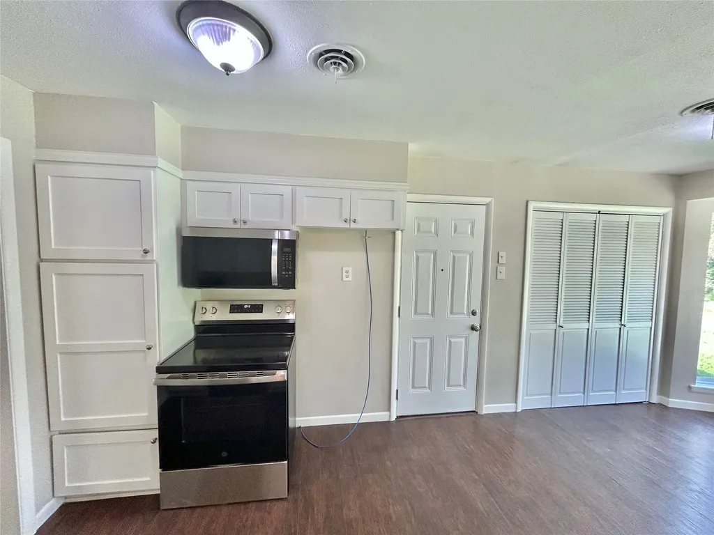306 Line Drive Gainesville TX 76240