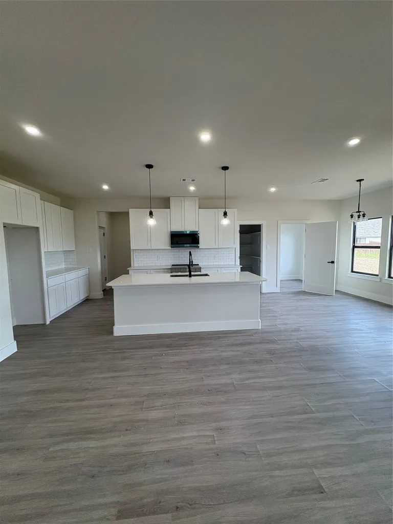 216 Reliance Road Godley TX 76044