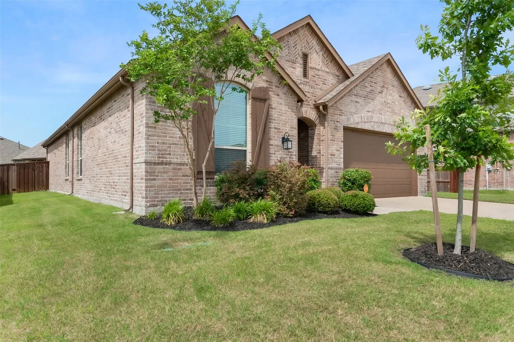 1545 Sugarberry Drive Forney TX 75126