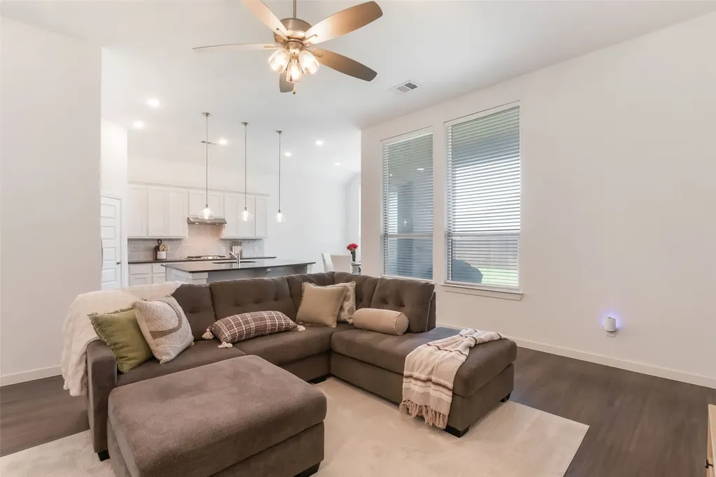 1545 Sugarberry Drive Forney TX 75126