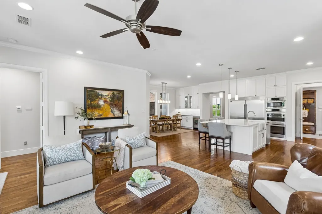 9111 Lanshire Drive Dallas TX 75238