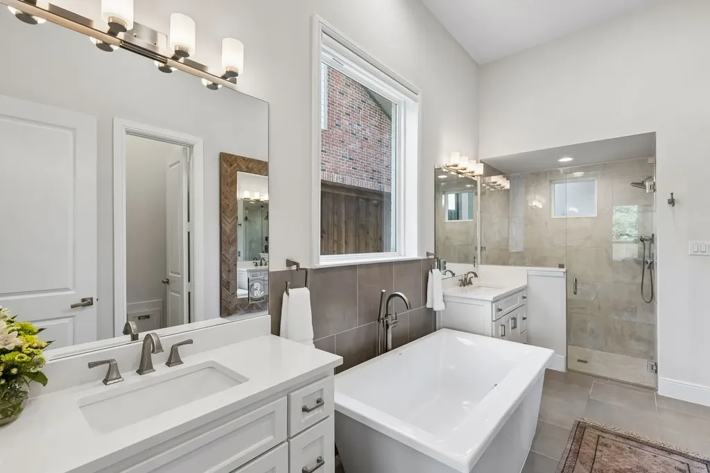 9111 Lanshire Drive Dallas TX 75238