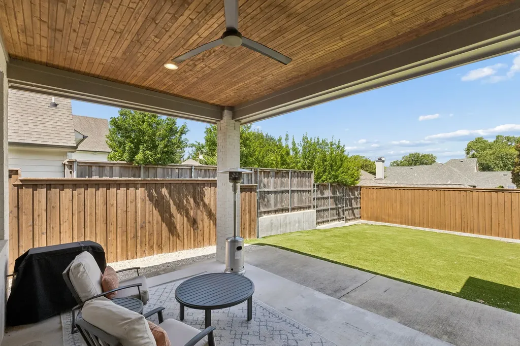 9111 Lanshire Drive Dallas TX 75238