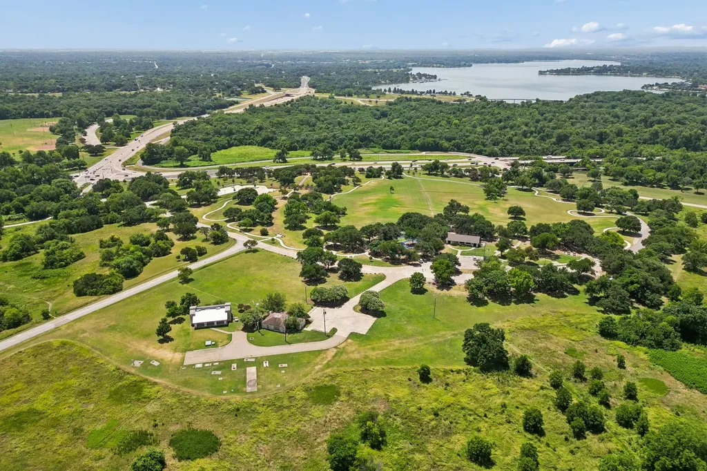 9111 Lanshire Drive Dallas TX 75238