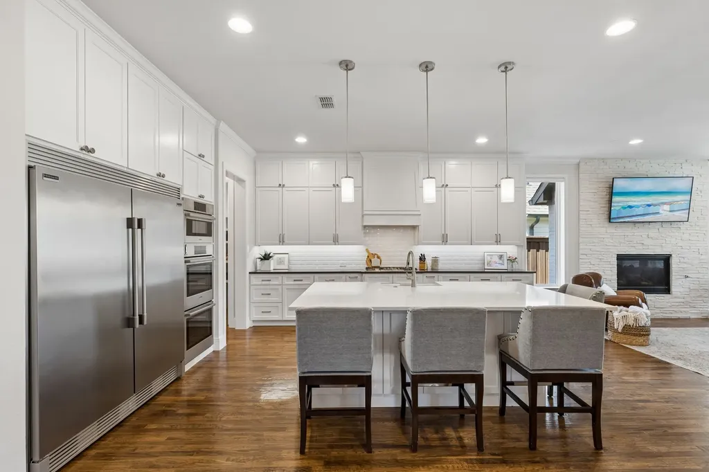 9111 Lanshire Drive Dallas TX 75238