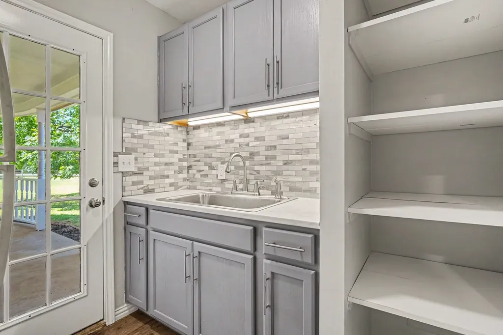 4225 Fm 2415 Coyote Flats TX 76009