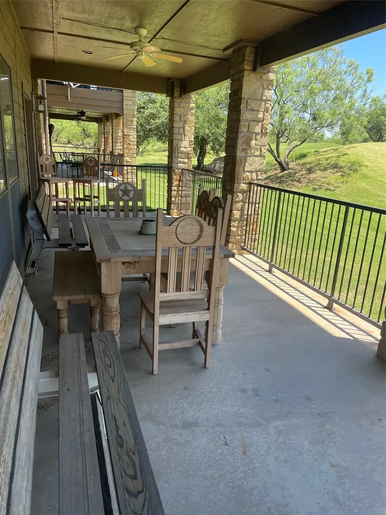 1103 Eagle Point Circle Graford TX 76449