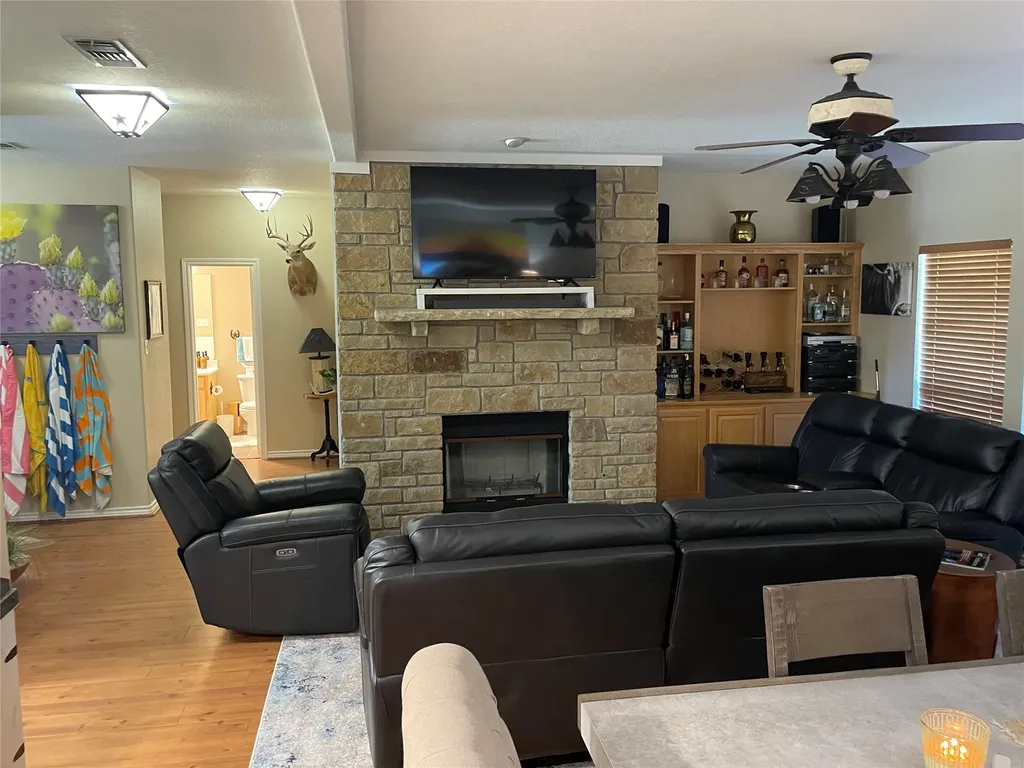 1103 Eagle Point Circle Graford TX 76449