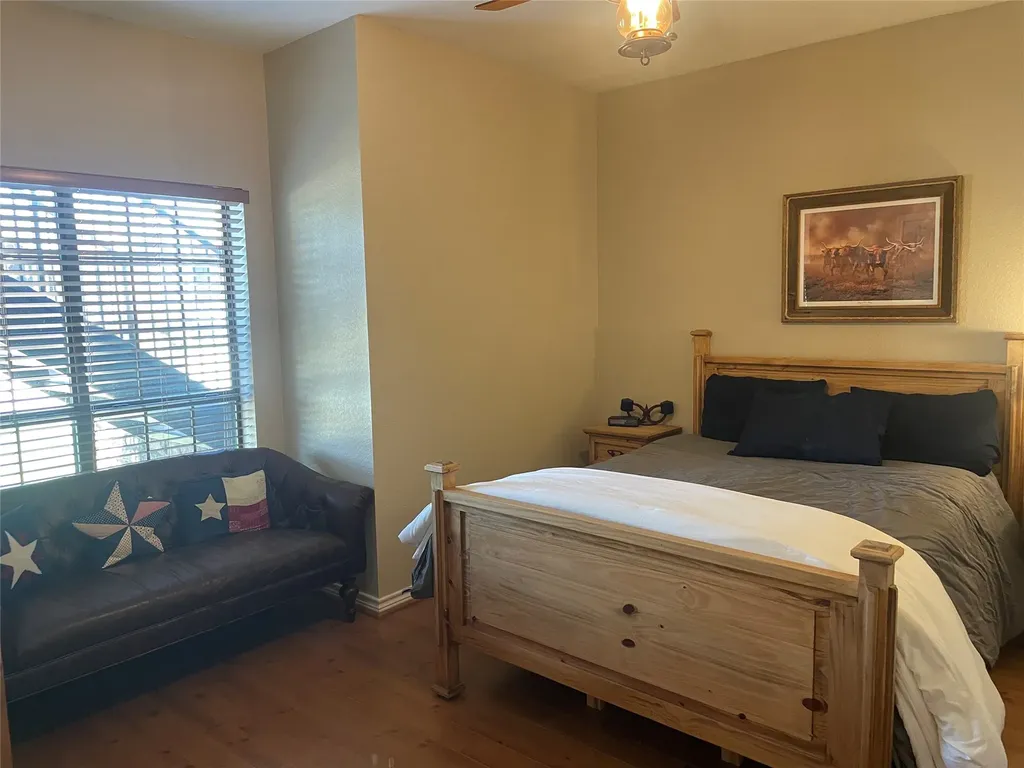 1103 Eagle Point Circle Graford TX 76449