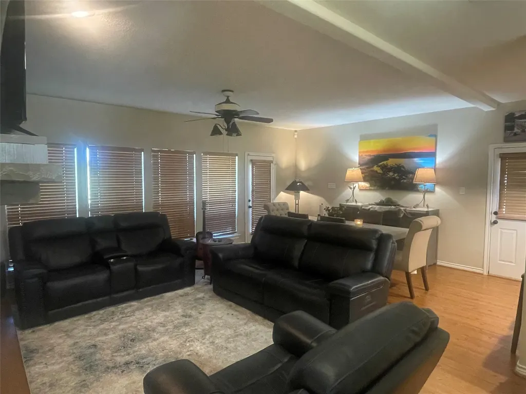 1103 Eagle Point Circle Graford TX 76449