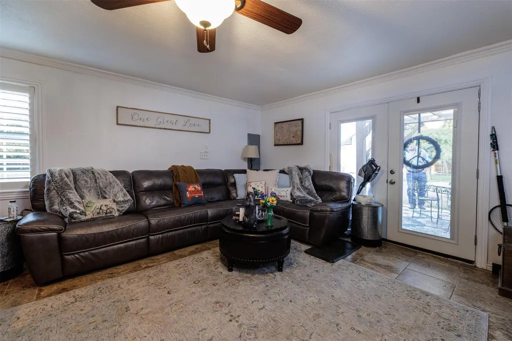 511 S Sulphur Street Leonard TX 75452