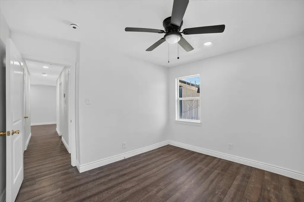 5137 E Berry Street Fort Worth TX 76119