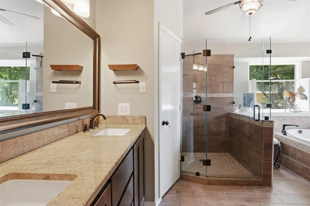 4151 Woodside Knoll Grapevine TX 76051