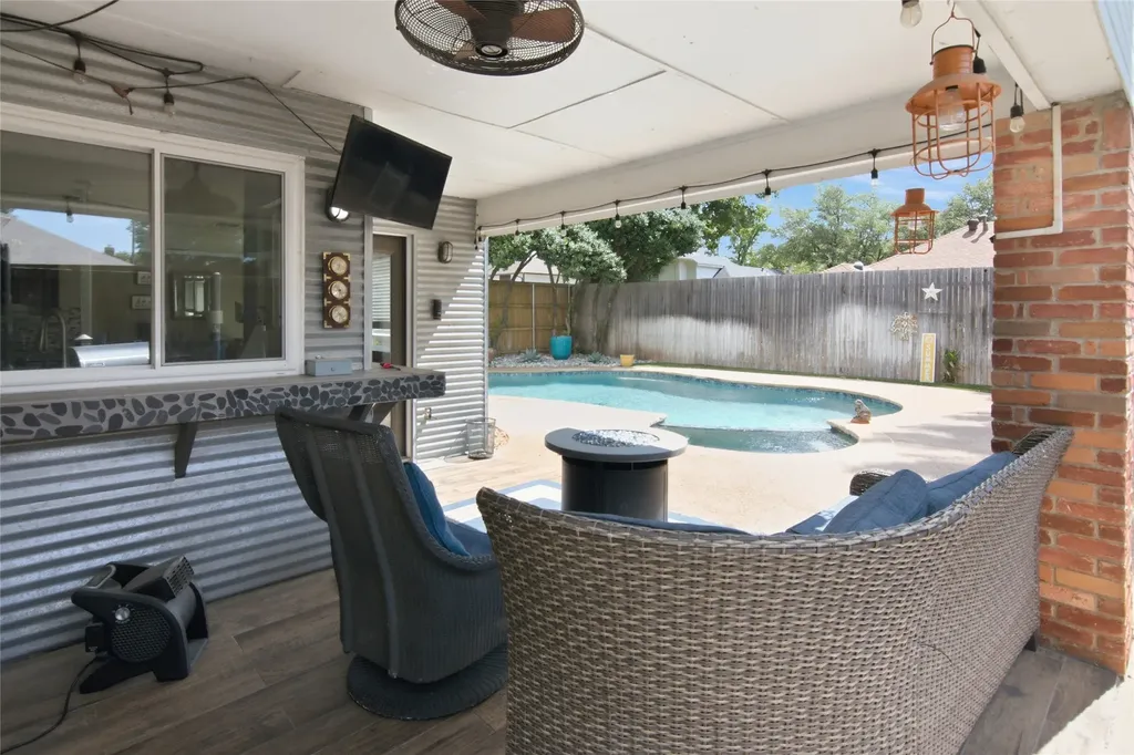 4151 Woodside Knoll Grapevine TX 76051