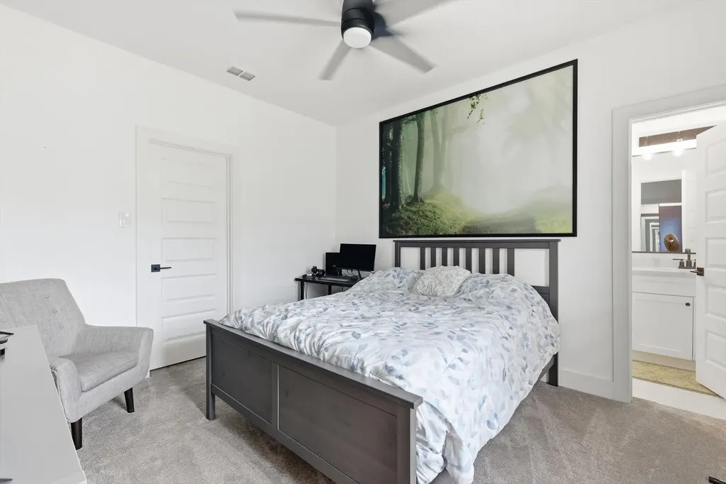 356 Foch Street Fort Worth TX 76107
