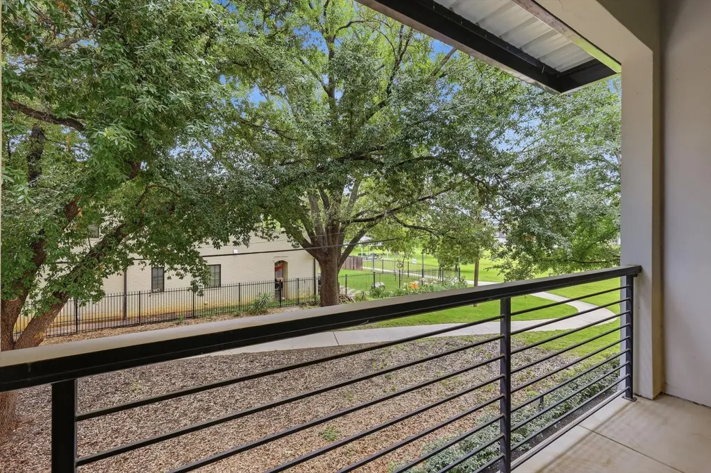 356 Foch Street Fort Worth TX 76107