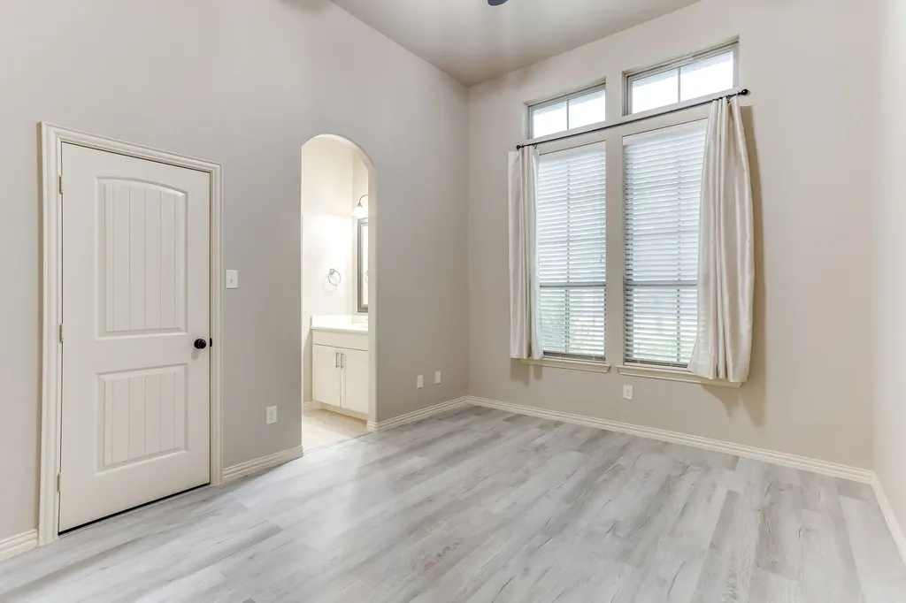 8241 Sandhill Crane Drive Fort Worth TX 76118