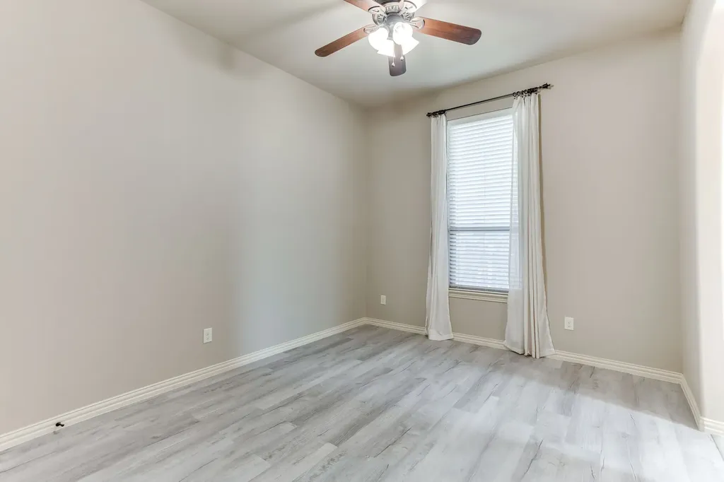 8241 Sandhill Crane Drive Fort Worth TX 76118