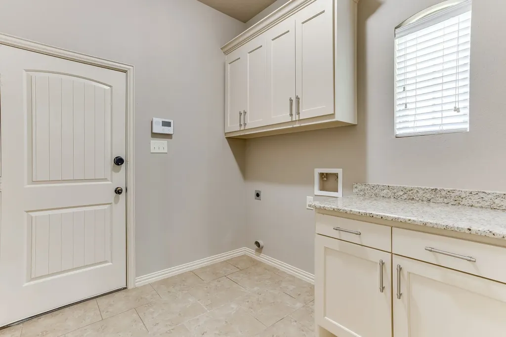 8241 Sandhill Crane Drive Fort Worth TX 76118