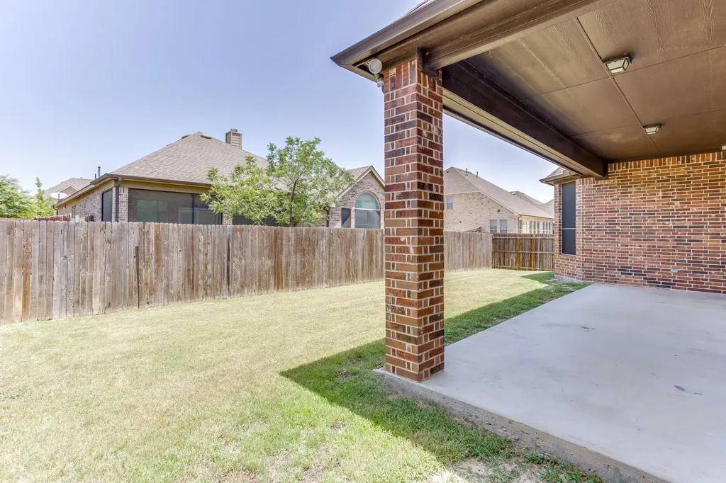 8241 Sandhill Crane Drive Fort Worth TX 76118