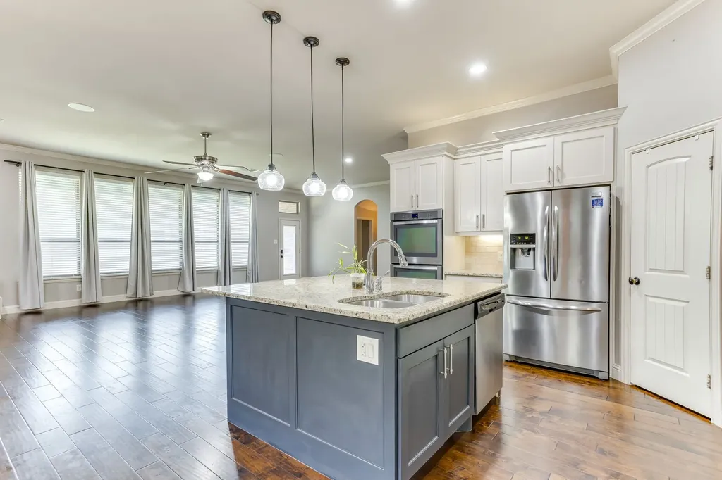 8241 Sandhill Crane Drive Fort Worth TX 76118