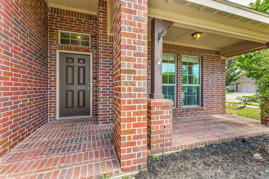 417 Brookhollow Lane Saginaw TX 76131