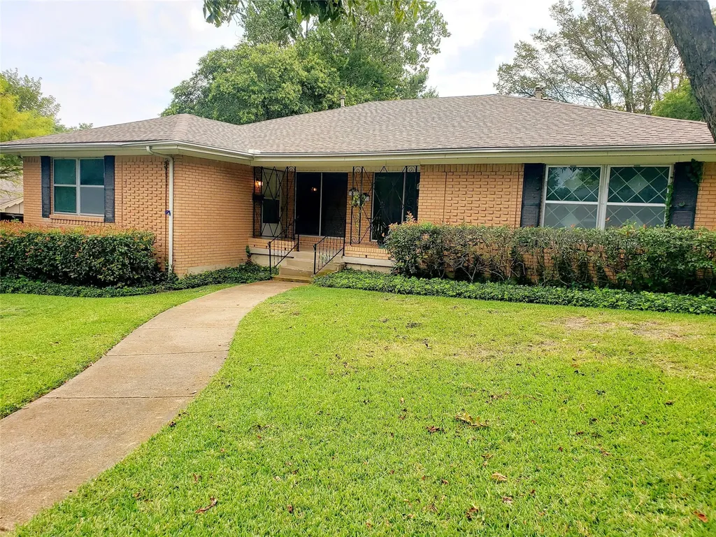 7010 & 7012 Kingsbury Drive Dallas TX 75231