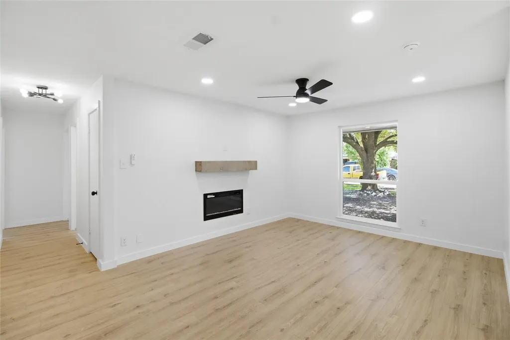 501 Bay Shore Drive Garland TX 75040