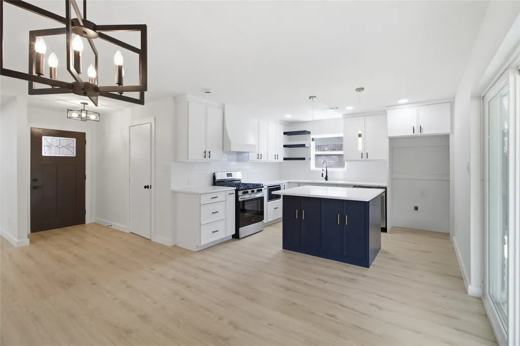 501 Bay Shore Drive Garland TX 75040