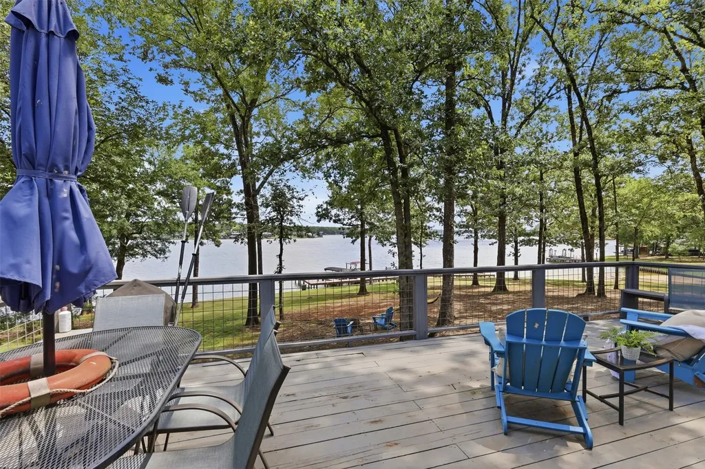 108 E Barker Creek Drive Scroggins TX 75480